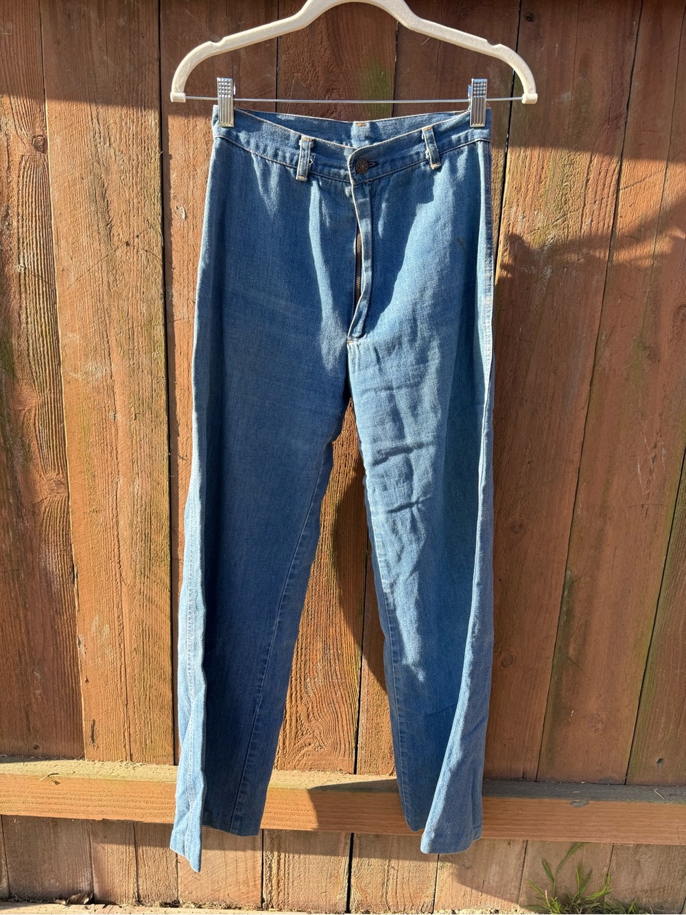 Vintage Classic Straight-Leg Blue Jeans
